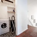 North Spacious 2 Bedroom *