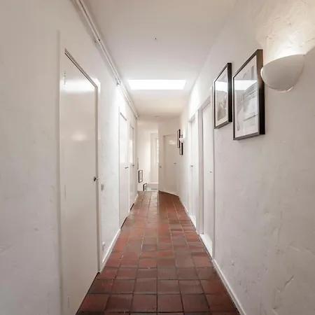 North Spacious 2 Bedroom