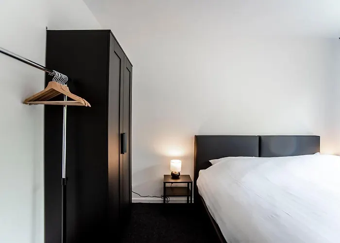 North Spacious 2 Bedroom Appartement